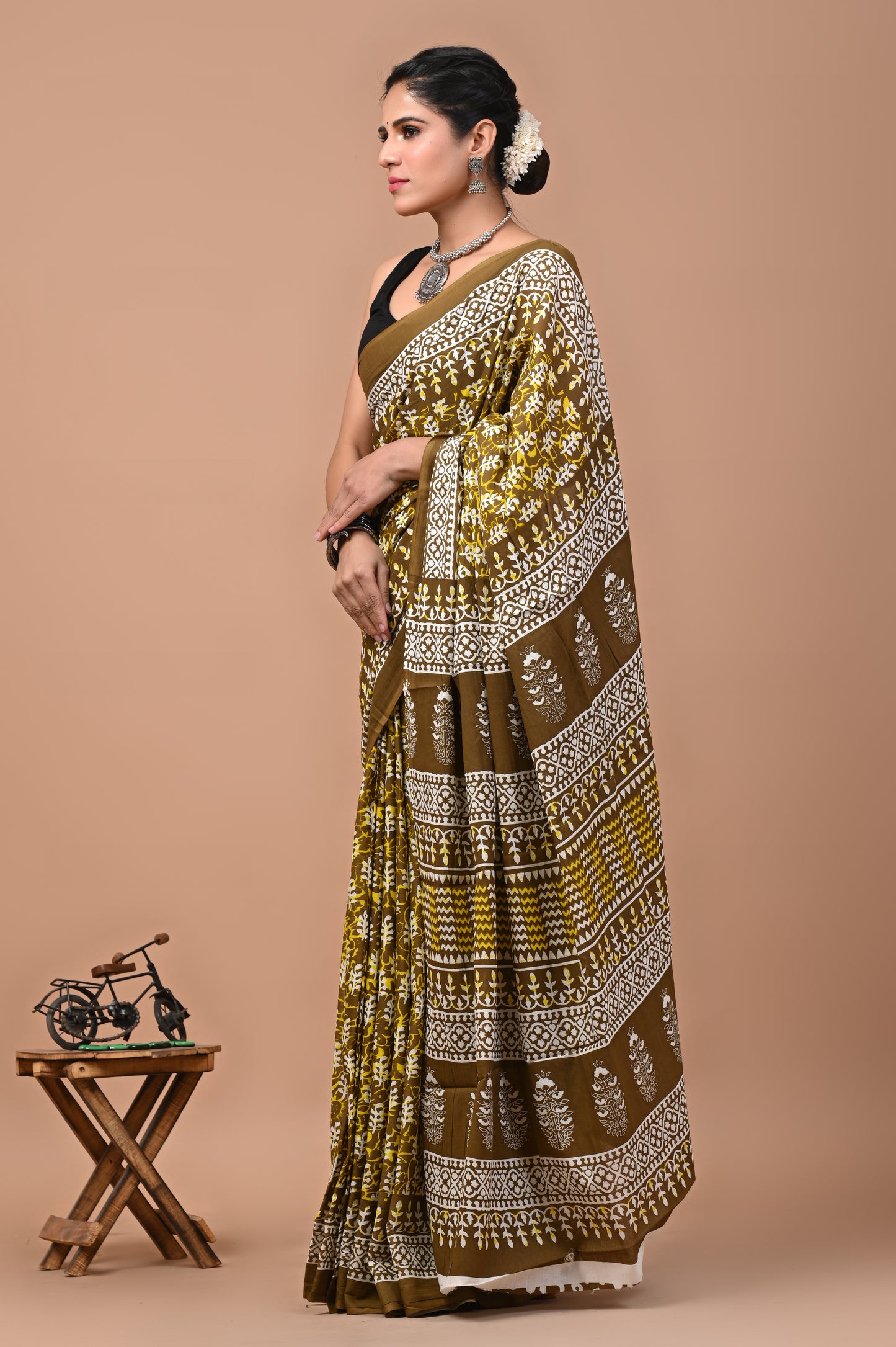 Ajrak Printed Pure Cotton Mulmul Saree With Blouse